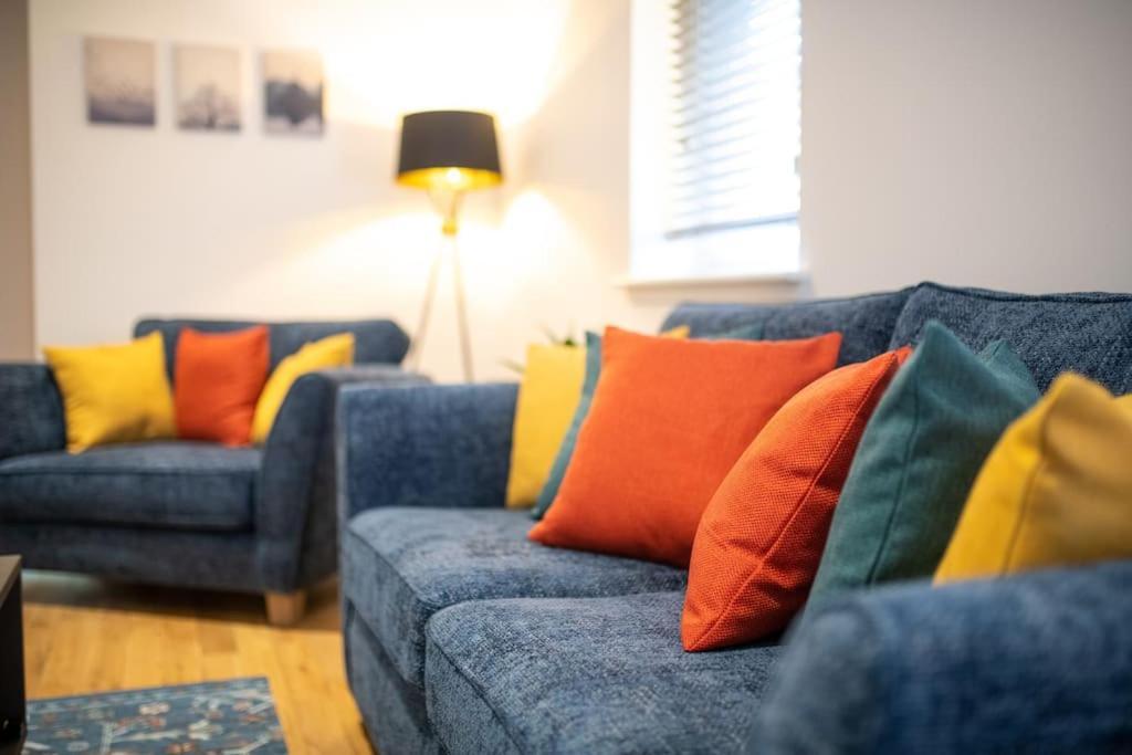 Modern City Centre Apartment In Инвернесс Экстерьер фото